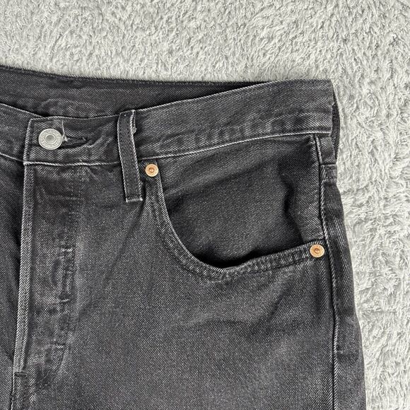 Levi's Womens 501 Grunge Shorts W32 Black Fringe Raw Hem Button Fly Distressed - Picture 4 of 13